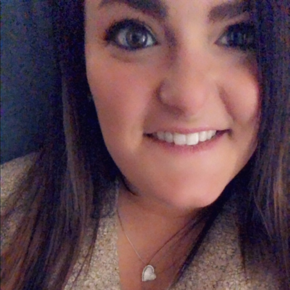 Meet your Posher, Lindsey